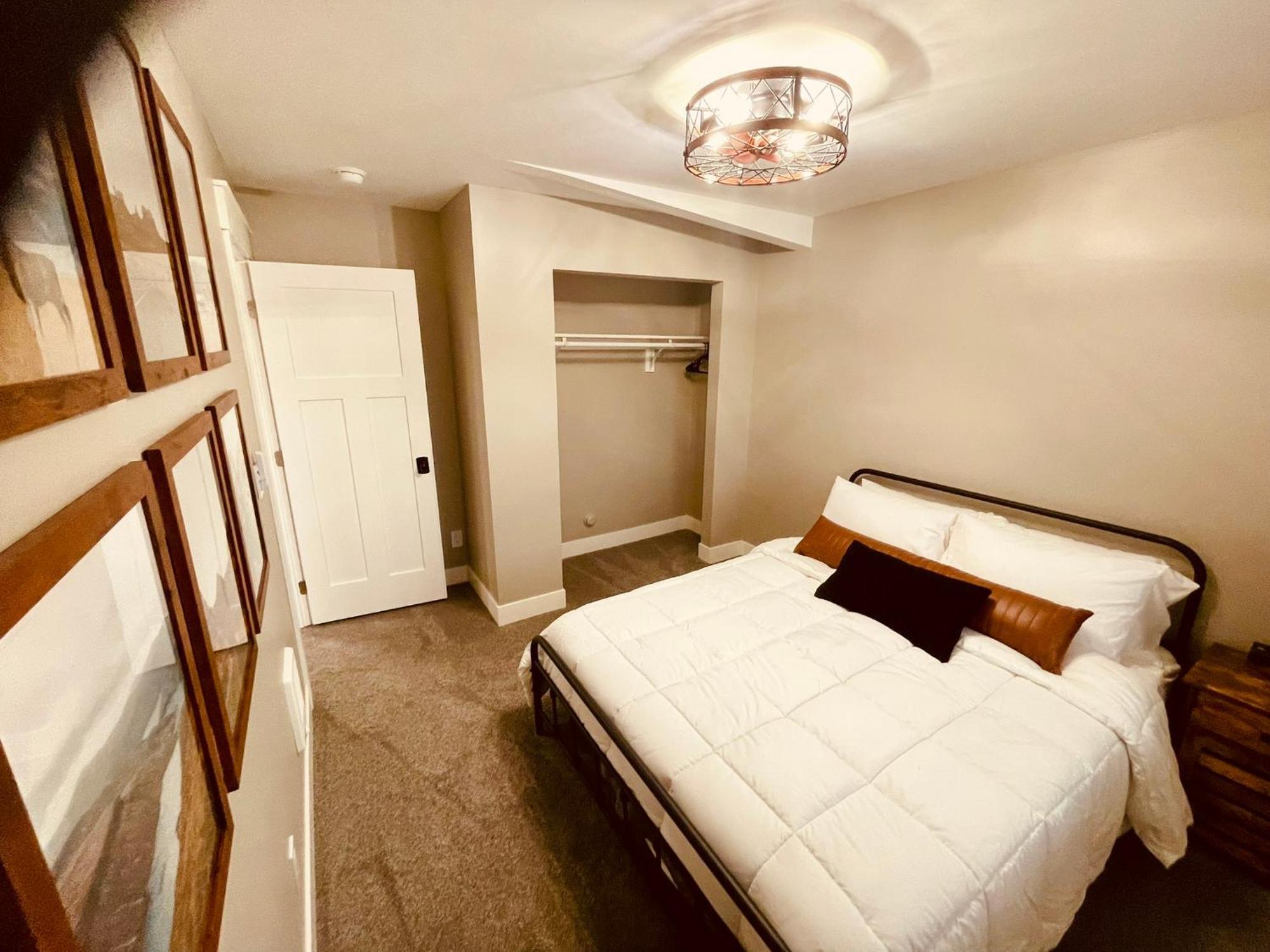 Iona Mercantile Bnb Rigby Екстериор снимка