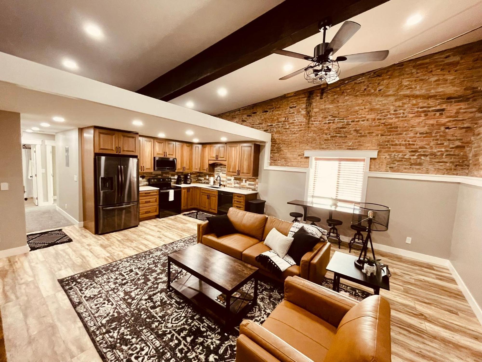 Iona Mercantile Bnb Rigby Екстериор снимка