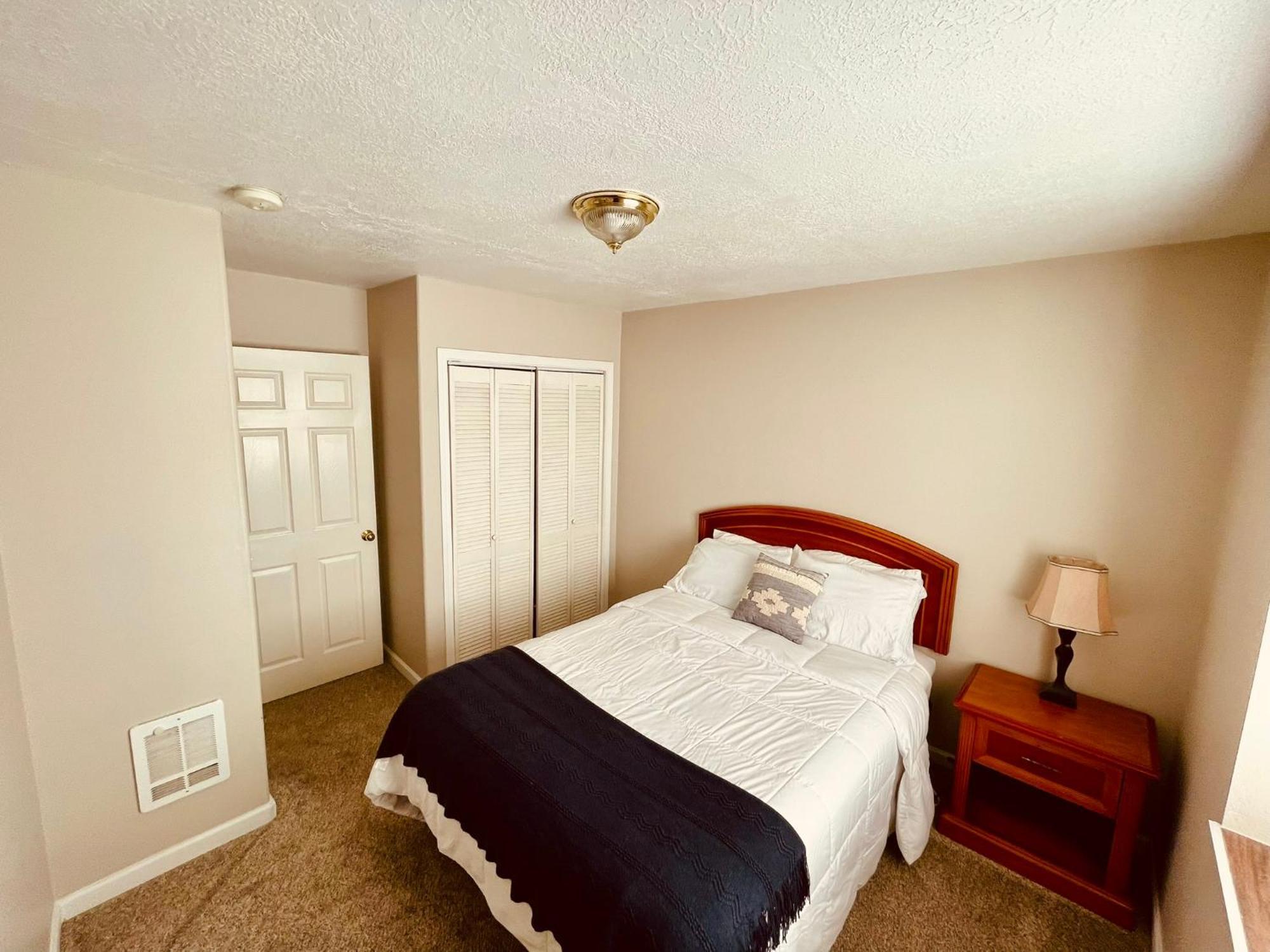 Iona Mercantile Bnb Rigby Екстериор снимка