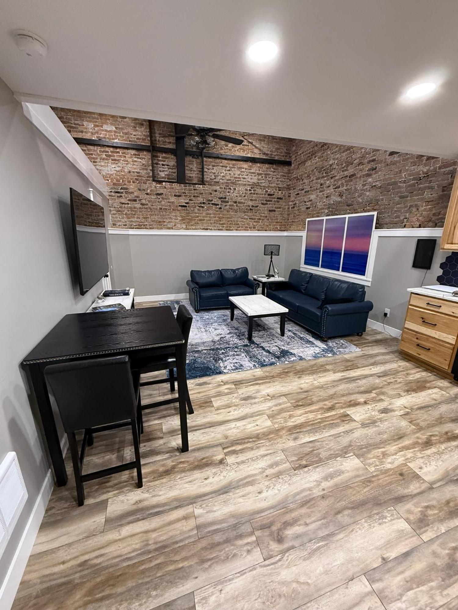 Iona Mercantile Bnb Rigby Екстериор снимка